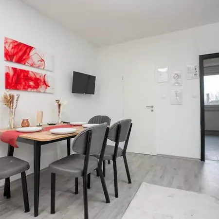 Livemore24 - 3 In 24-7 Check-in Herten (North Rhine-Westphalia)