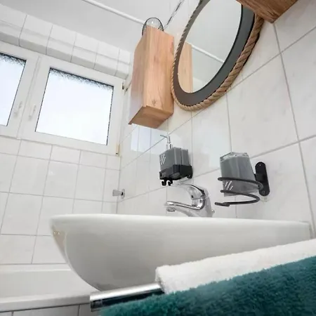 Livemore24 - 3 In 24-7 Check-in Daire